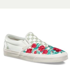 Vans ROSE EMBROIDERY SLIP-ON DX 🌹